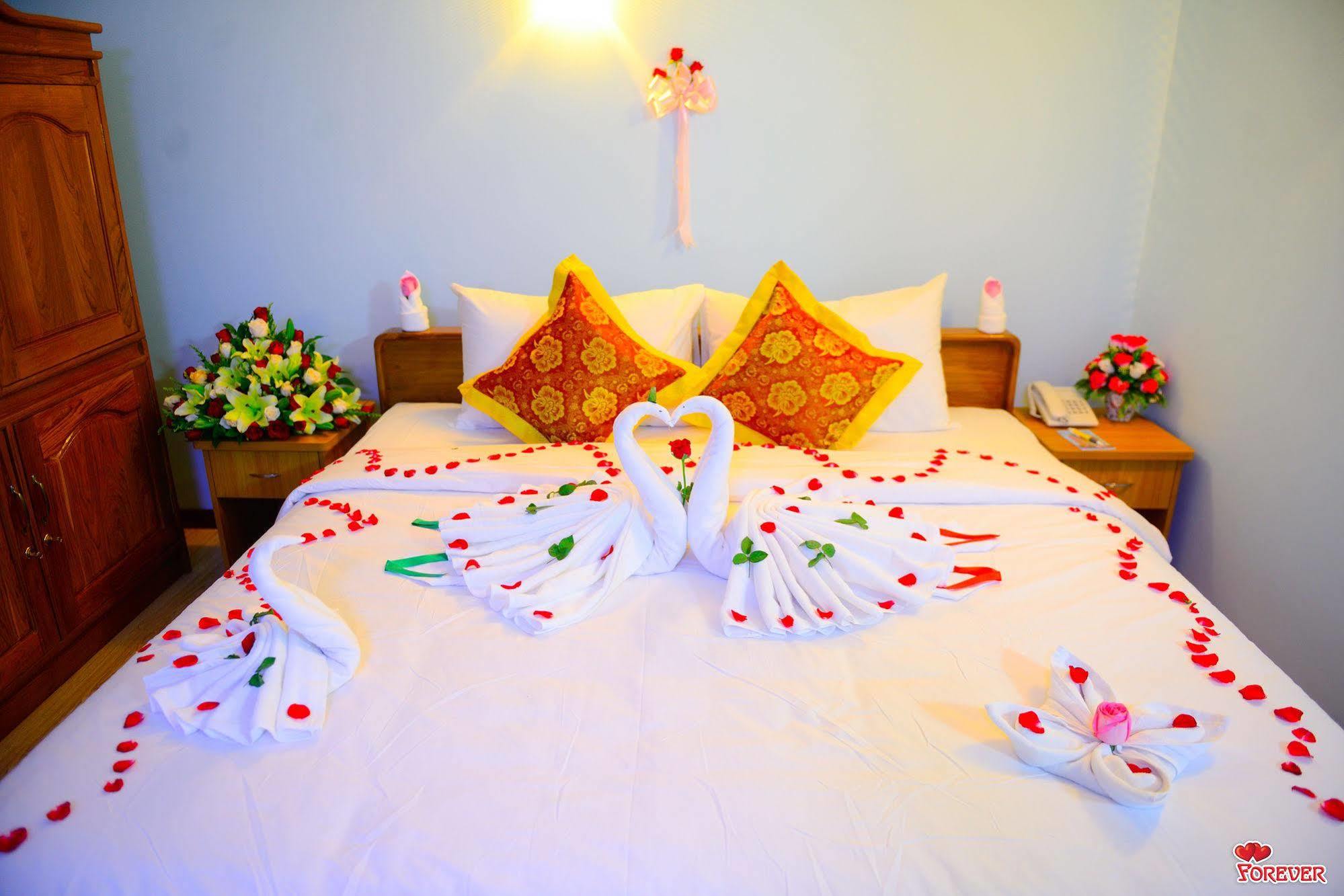 Vega Star Hotel Gyogon Eksteriør bilde